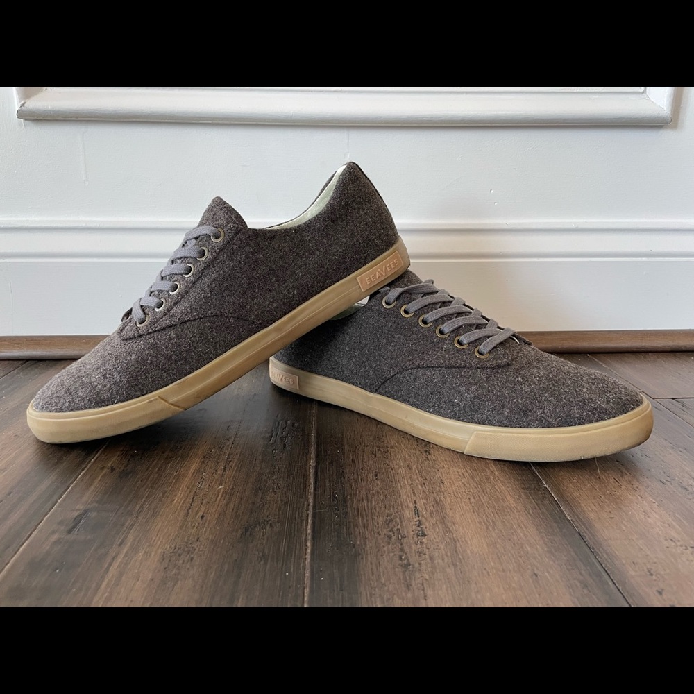 See Vees sneakers